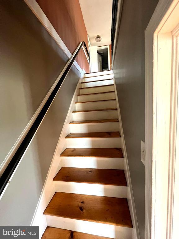 Building Photo - 7617 Old Plank Rd