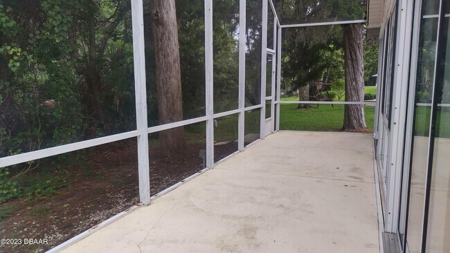 Building Photo - 4568 Woodcove Dr