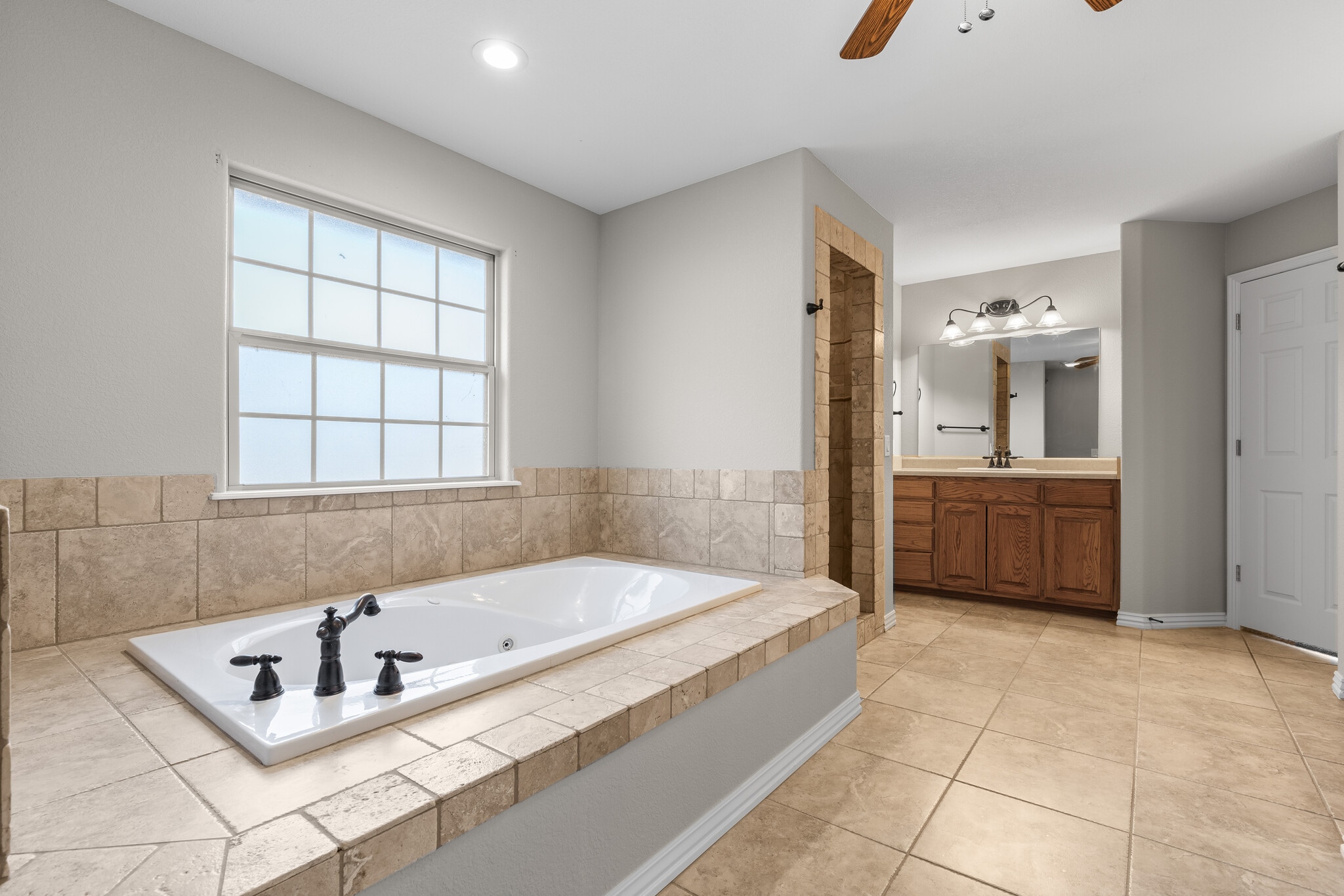 Building Photo - 1 Winchester Ln