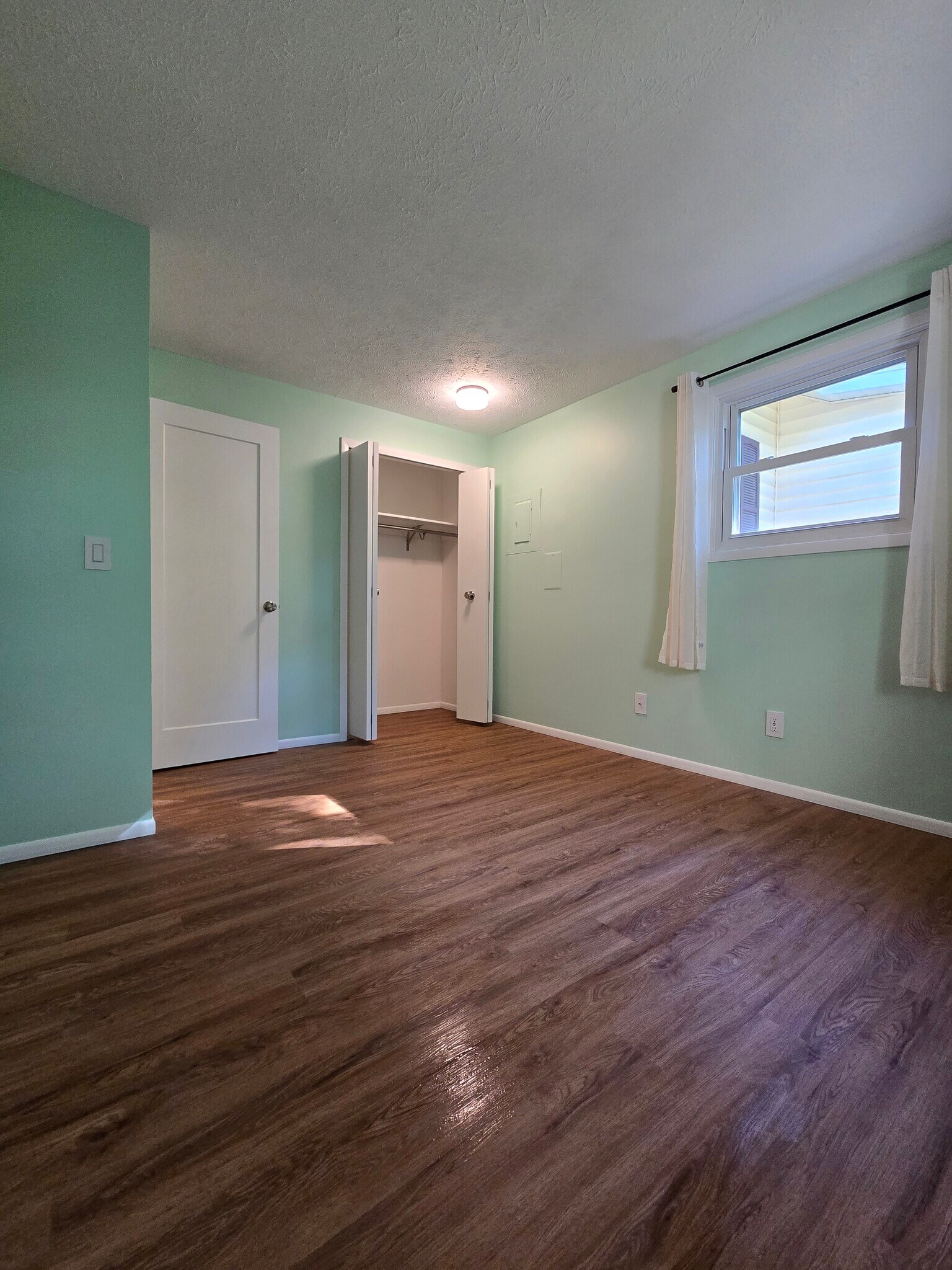 Building Photo - 4251 Mitchell Creek Dr