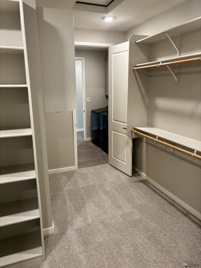 Building Photo - 7615 E 36th Pl