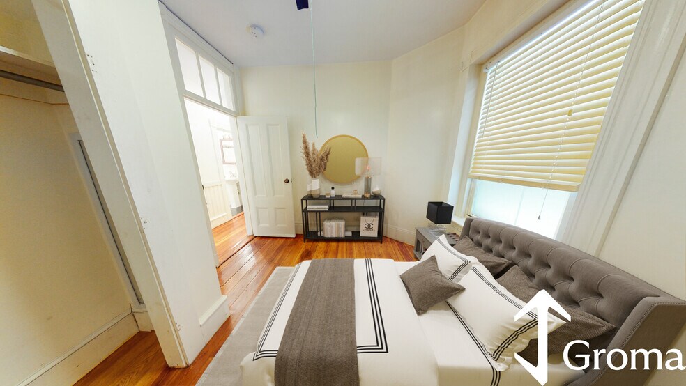 Building Photo - 3 Mark St