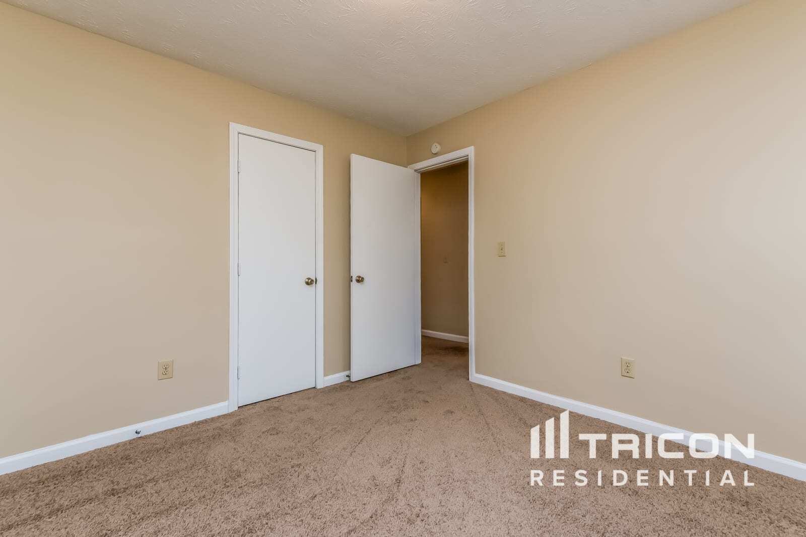 Building Photo - 1511 Country Ct