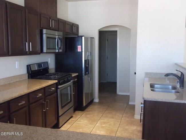 Building Photo - 5823 Manchester Dr