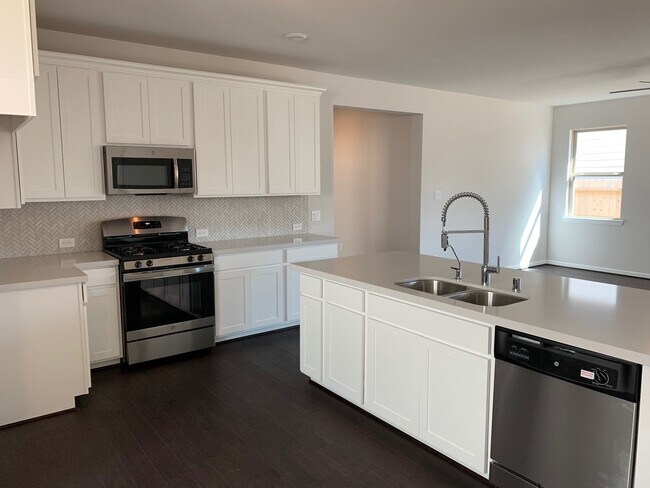 Building Photo - 8022 Cliffside Terrace Ct