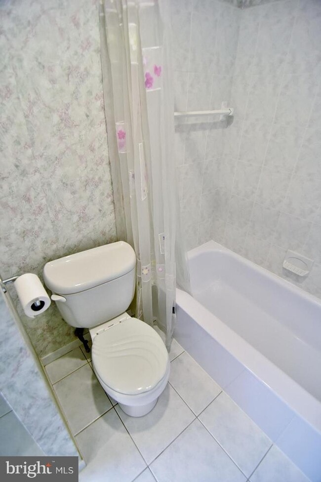 Building Photo - 21 Twin Brooks Dr