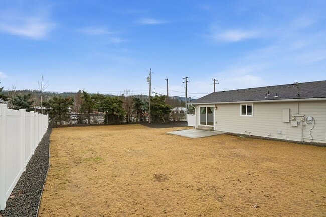 Building Photo - 3440 N Huetter Rd