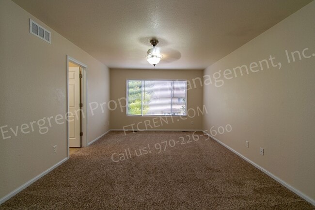 Building Photo - 2214 Bow Side Dr