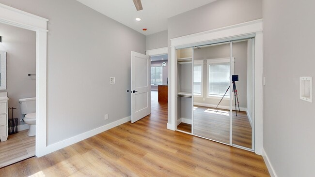Building Photo - 5BR/5BA Fort Sanders Townhome | Corner of ...