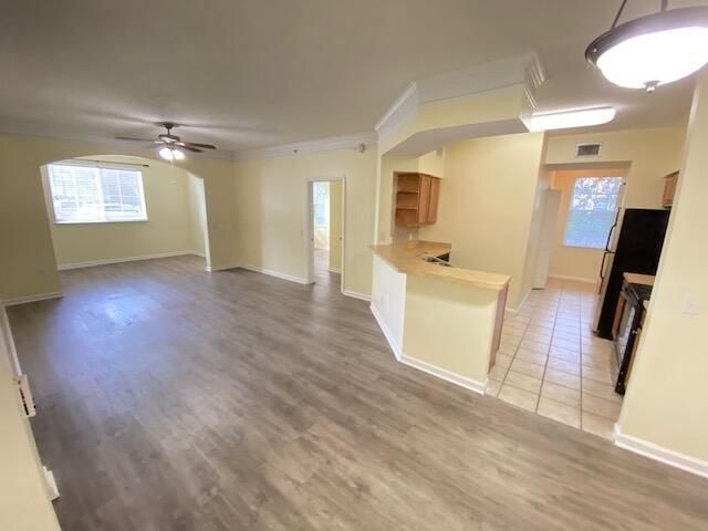 Building Photo - 9825 Baywinds Blvd