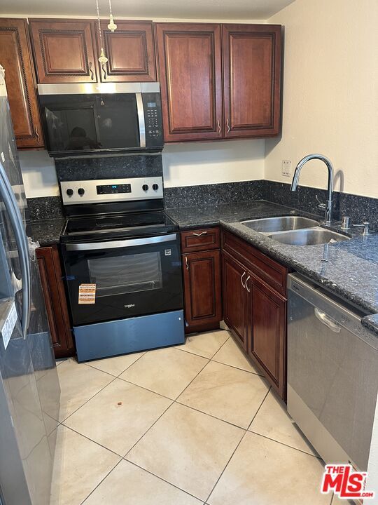 Building Photo - 22100 Burbank Blvd