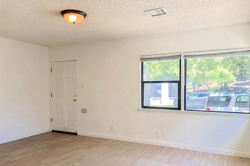Building Photo - 1703 Selby Ave
