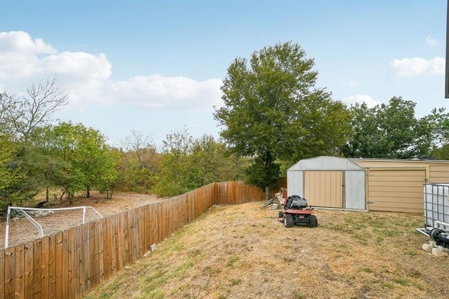 Building Photo - 18205 Great Falls Dr