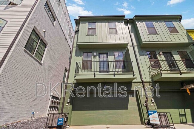 Building Photo - 964 N Circle Dr NW
