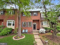 Building Photo - 8207 Cedar Landing Ct