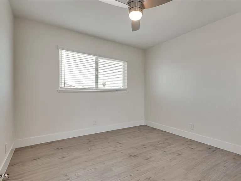 Building Photo - 5423 Saltaire St