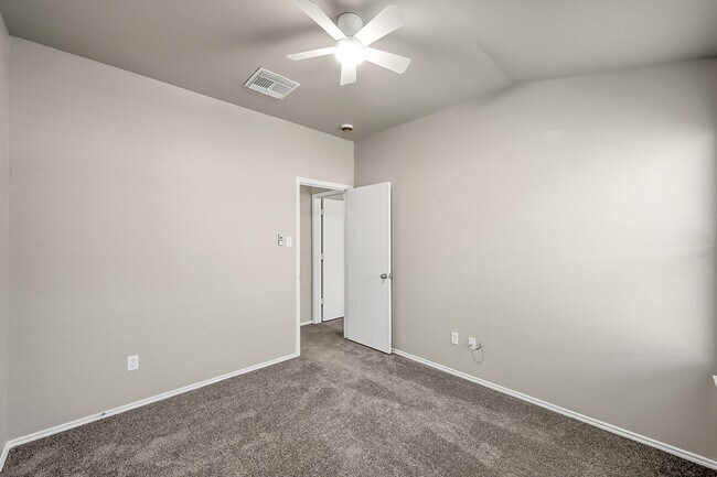 Building Photo - 3139 Lodgemist Ln