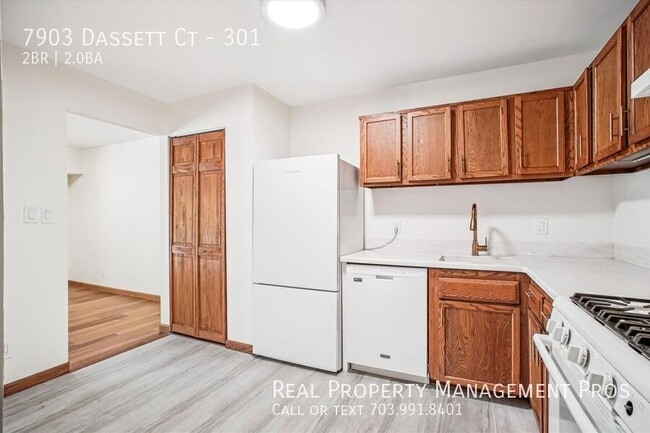 Building Photo - 7903 Dassett Ct