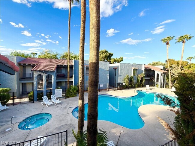 Building Photo - 5219 Caliente St