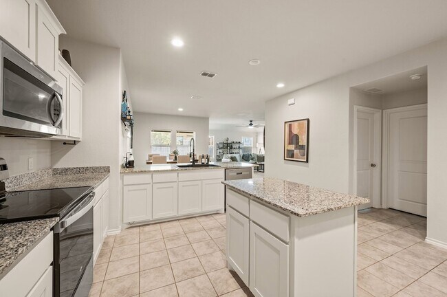 Building Photo - 3132 Newfield Ct