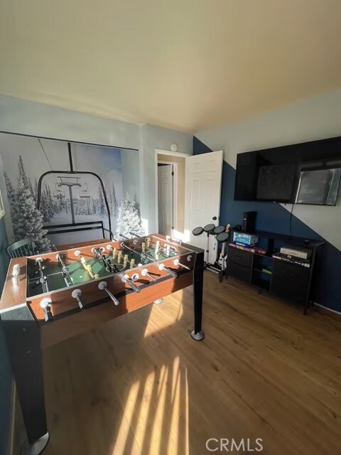 Building Photo - 2560 Oak Dr