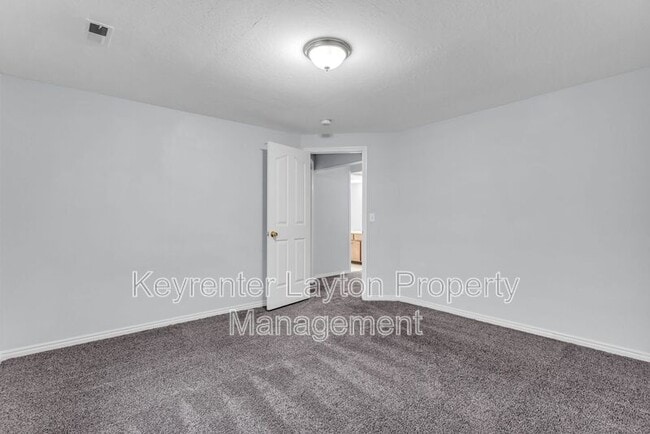 Building Photo - 2339 Lindsay Wood Ln