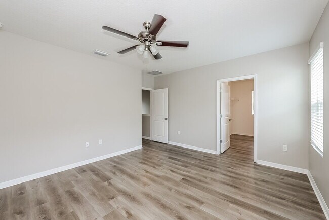 Building Photo - 10135 Mangrove Well Rd