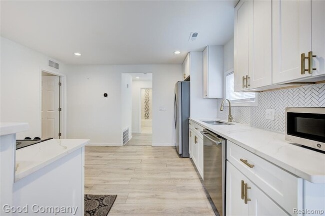 Building Photo - 23826 Kate Ave