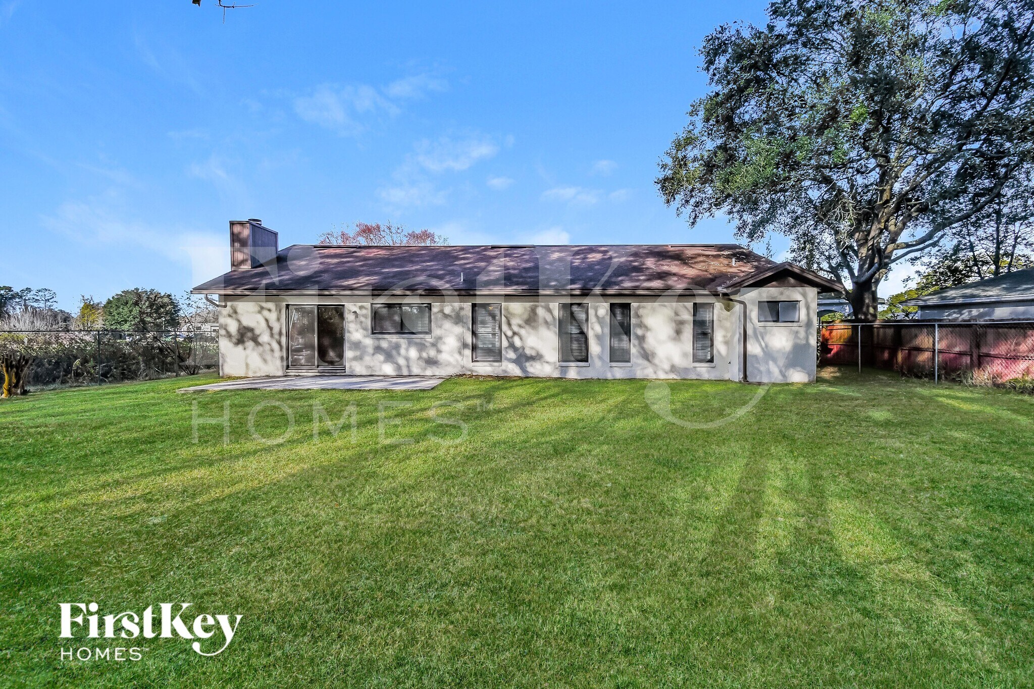 Building Photo - 9586 Villiers Dr S