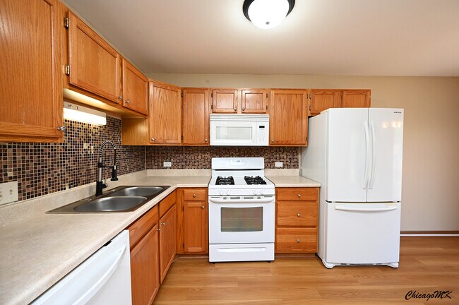 Building Photo - 340 Woodridge Cir