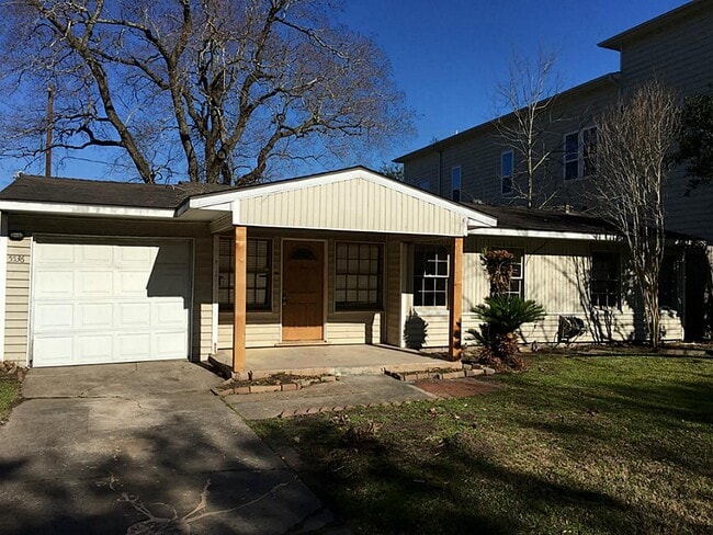 Building Photo - 5536 Jessamine St