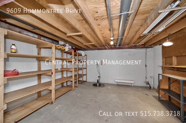 Building Photo - 9609 Hammontree Dr