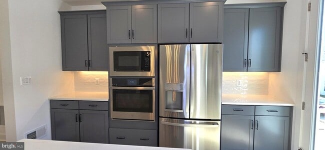 Building Photo - 1726 Blacksmith Wy