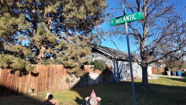 Building Photo - 3580 Dill Dr