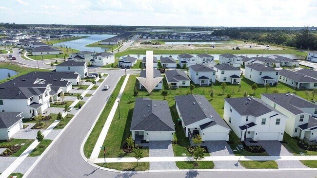 Building Photo - 11146 NW Fernbrook Dr