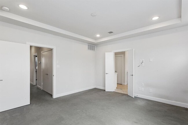 Building Photo - 348 Eado Park Cir
