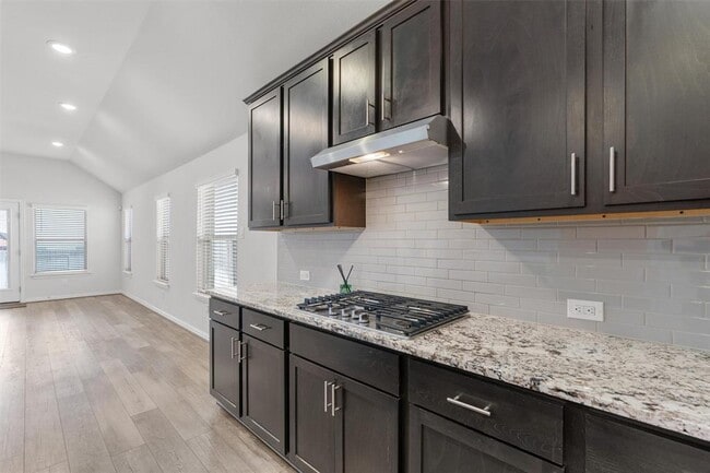 Building Photo - 562 Leadtree Loop