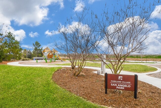 Building Photo - 14907 Fisher Reservoir Dr