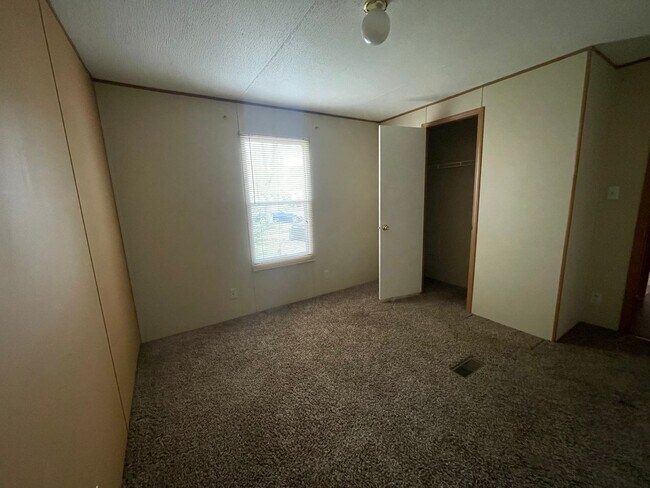 Building Photo - 3602 Wellington Ln