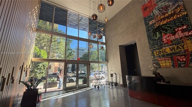 Building Photo - 151 SE 1st St