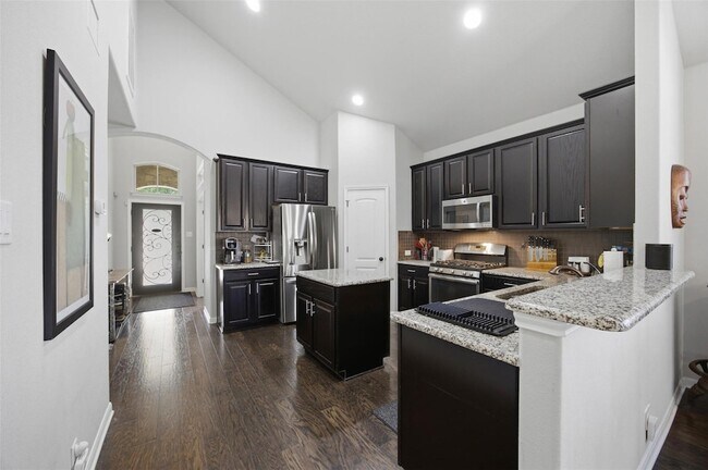 Building Photo - 328 Rock Mill Loop