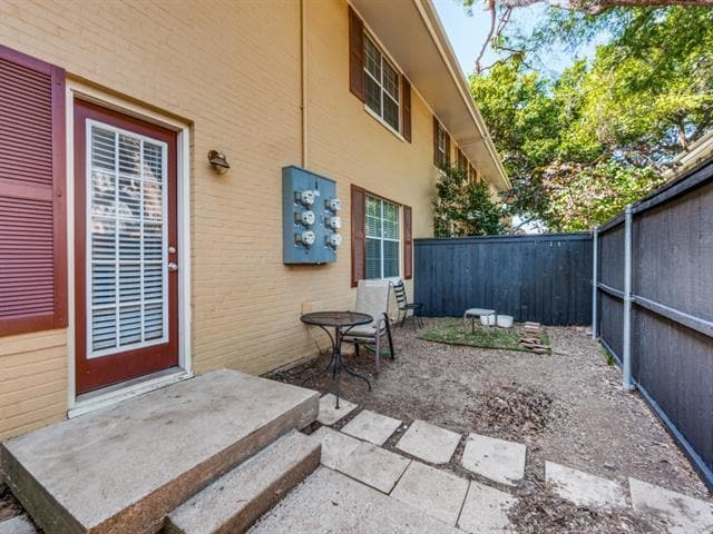 Building Photo - 4708 Bradford Dr