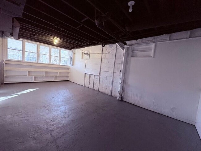 Building Photo - 1309 S Ralston Ave