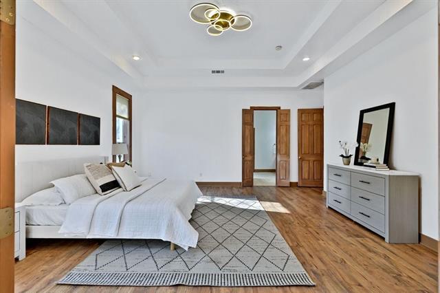 Building Photo - 324 Rolling Oaks Ridge