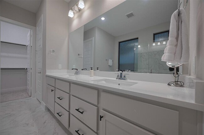 Building Photo - 26918 Arethusa Ct
