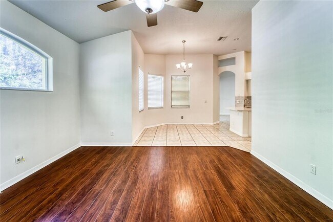 Building Photo - 10124 Cannon Dr