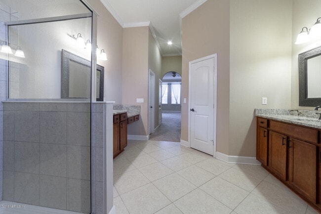 Building Photo - 732 Castledale Ct