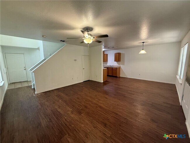 Building Photo - 1000 Sagewood Trail