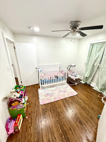 Building Photo - 245 Church St