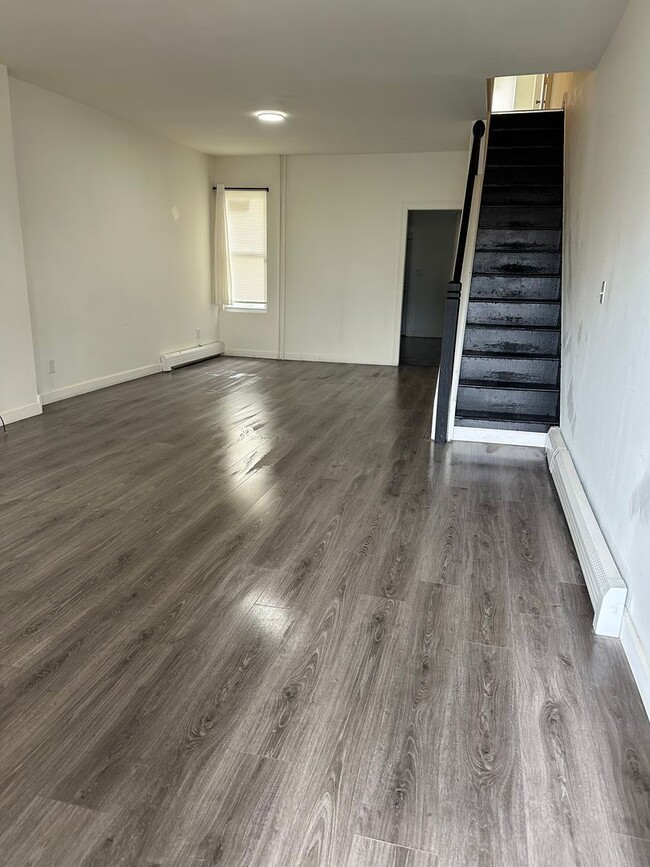 Building Photo - Newly updated 4 bedroom home - Pottsville, PA